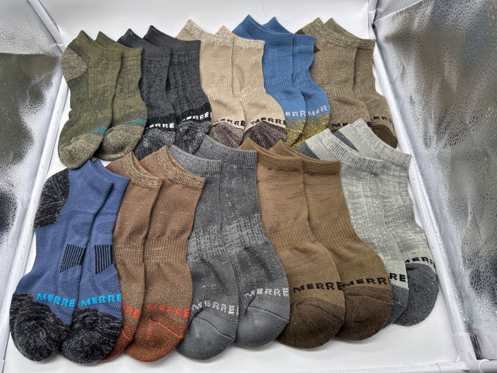 NEW NO TAG ONE PAIR BRAND NEW MENS MERRELL LOW CUT SOCKS  M/L SHOE SIZES 7-12