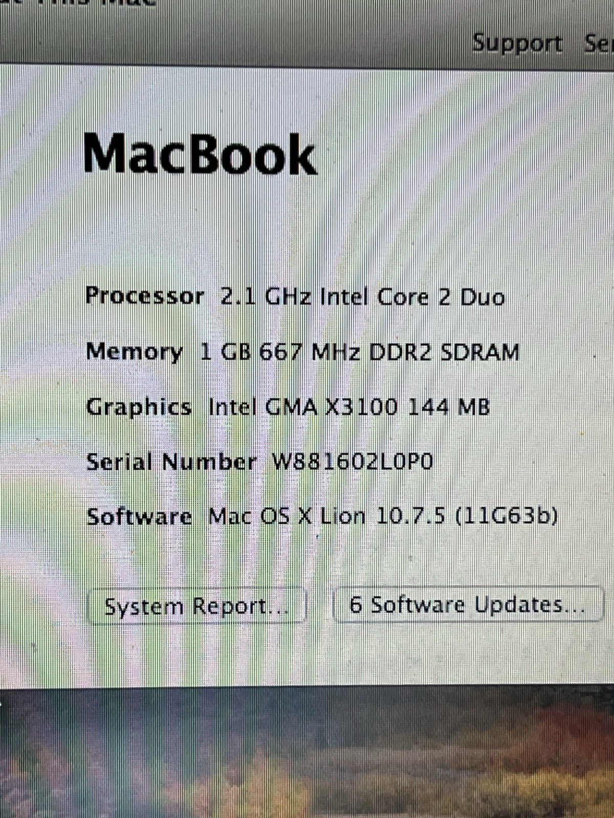 Apple MacBook A1181 Intel Core 2 Duo 2.1GHz 120GB Space 1GB RAM 13.3”