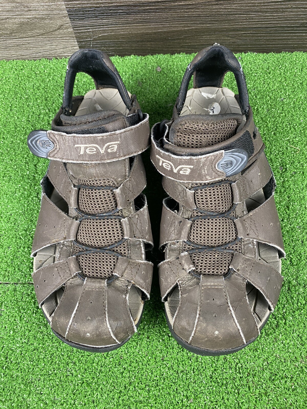 Teva Deacon Men Size 9 Brown Hiking Sandal Shocpad Outdoor Sport Footwear