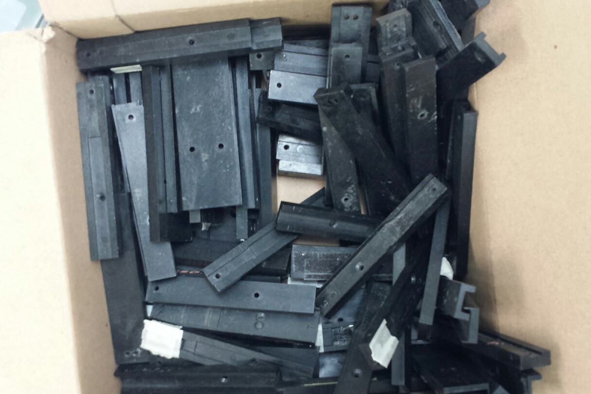 Fuji IP & XP Vibe Feeder with custom tooling plates, additional Lanes available