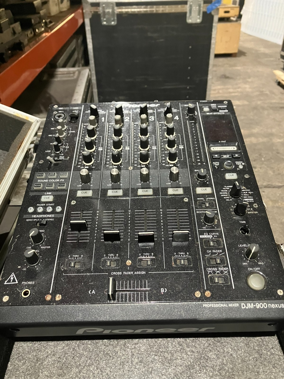 Pioneer DJ DJM-900NXS DJ Mixer