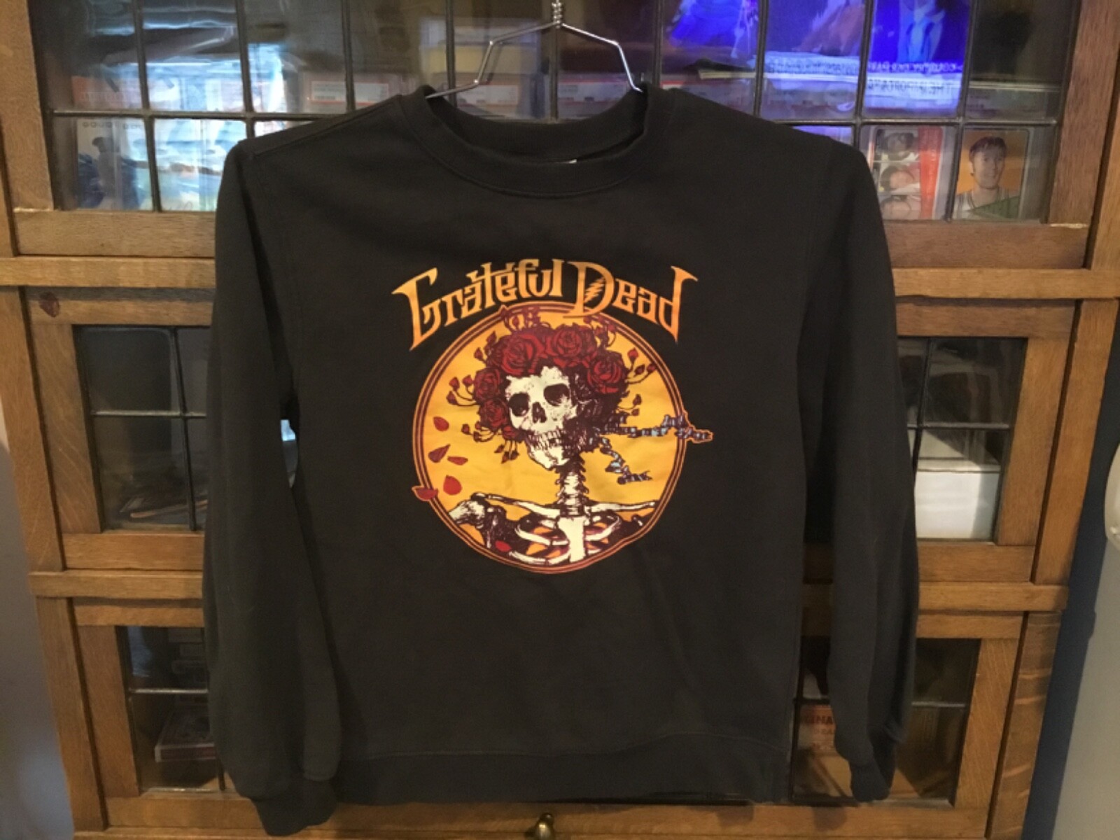 Grateful Dead Bertha Skull and Roses Black 2021 Crew Sweatshirt SZ XS - Cool