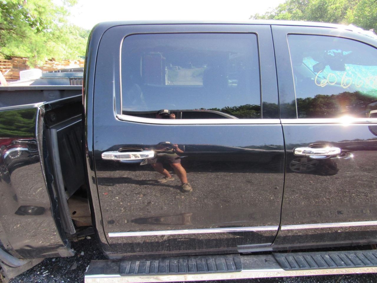 SIERDEN15 2016 Glove Box 1065250