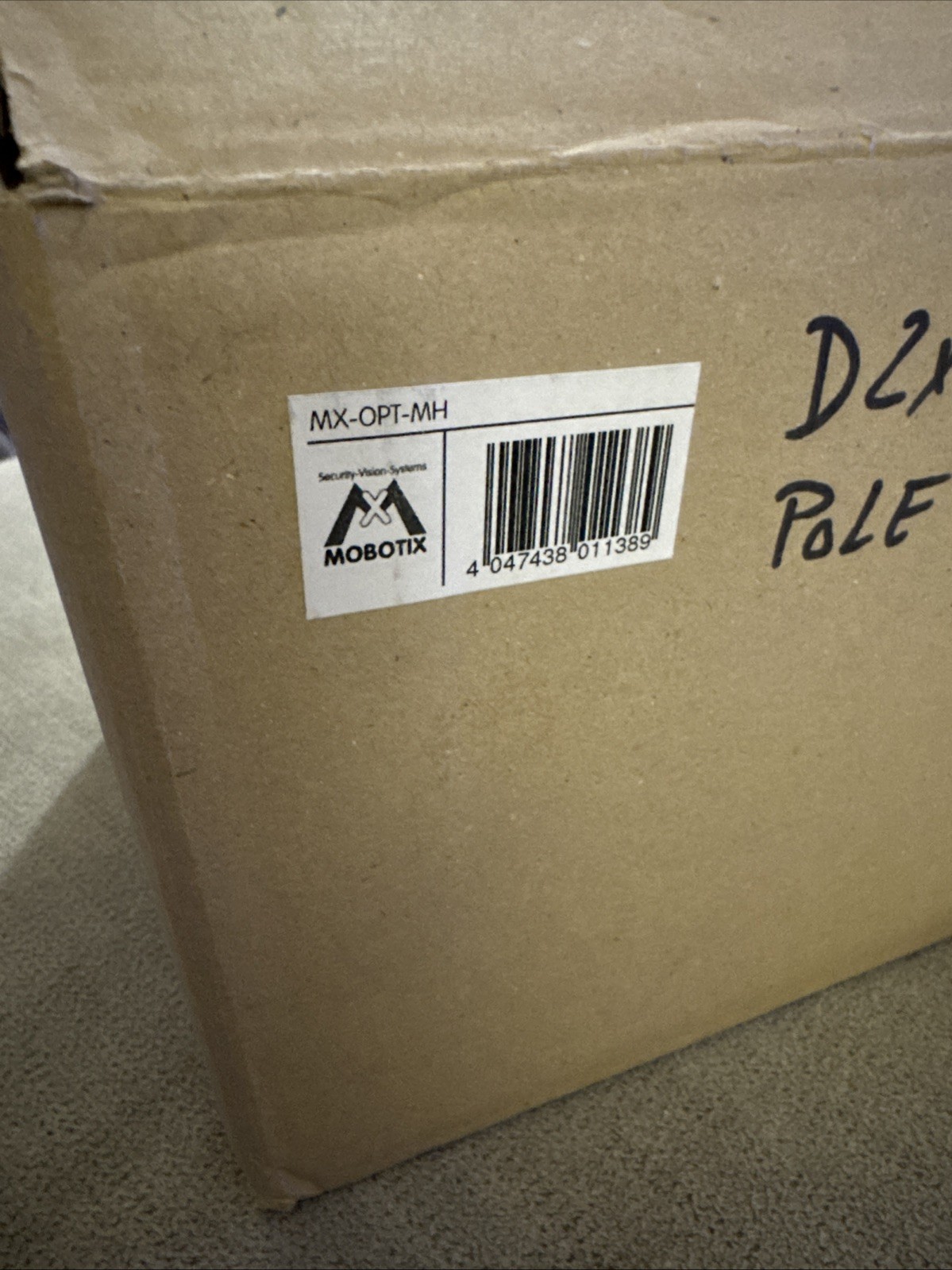Mobotix Mx-opt-mh Pole Mount For D7x, Q7x, Q2x, D2x, ExtIO. New Open Box