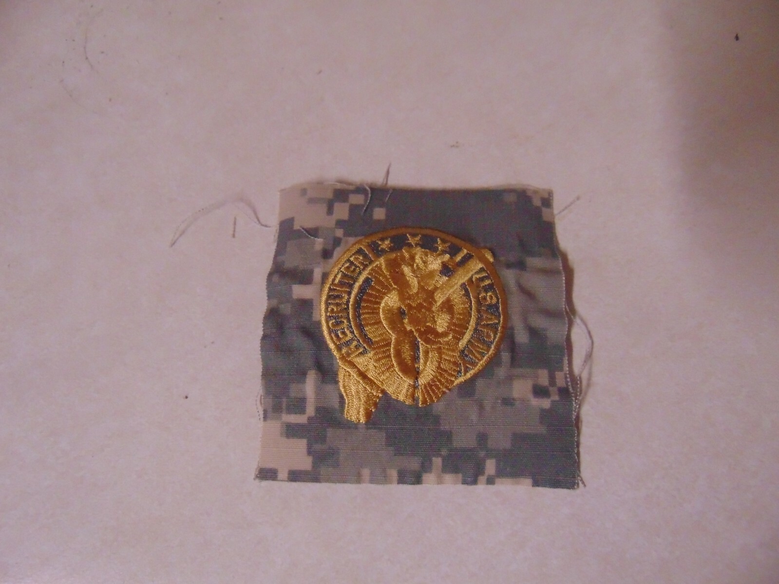 GENUINE US MILITARY INSIGNIA BADGE SEW ON ACU DIGITAL US ARMY RECRUITER
