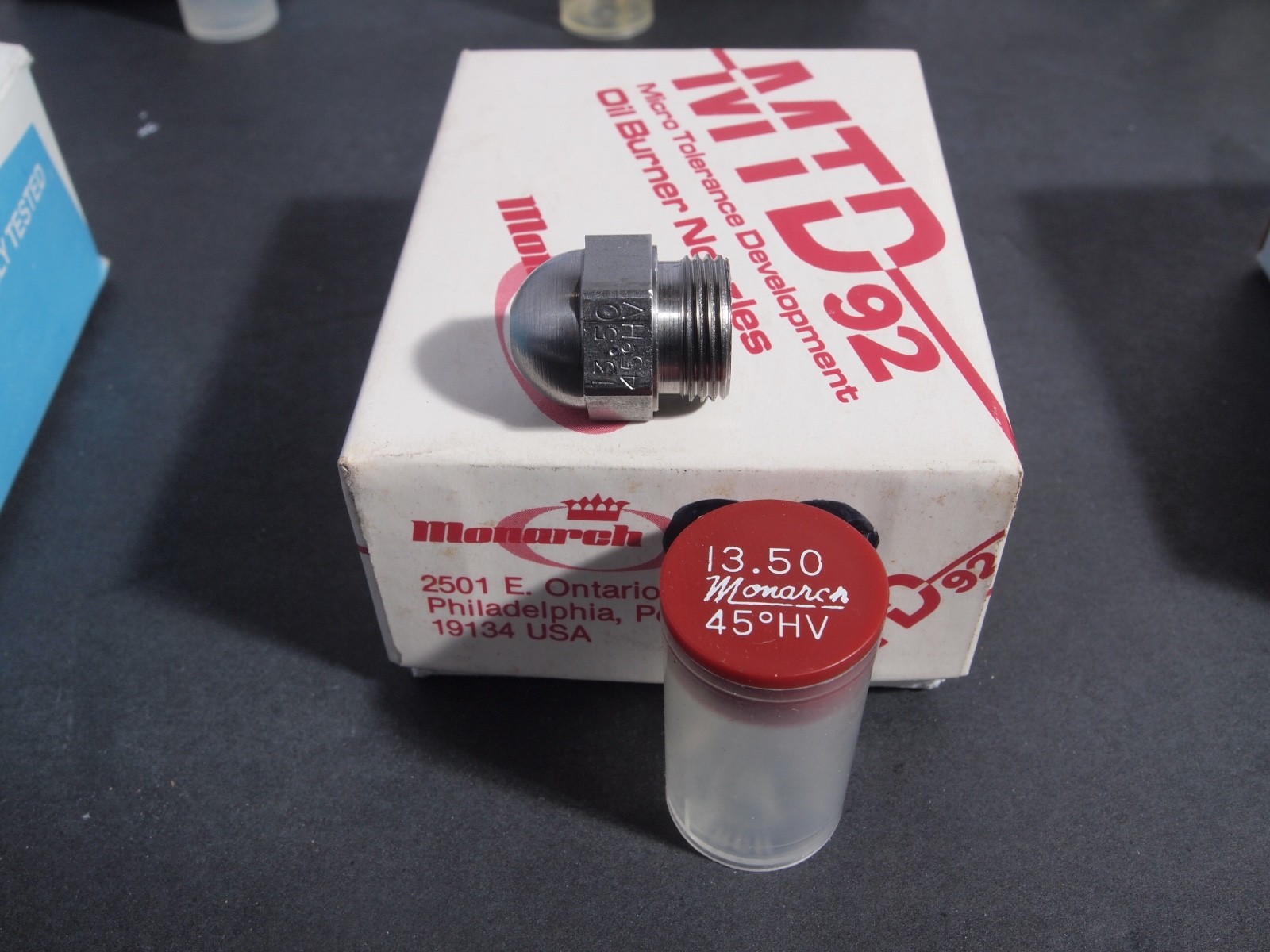 MONARCH Oil Burner NOZZLE 13.50 x 45* HV Narrow Spray Angle NEW NOS Fuel Furnace