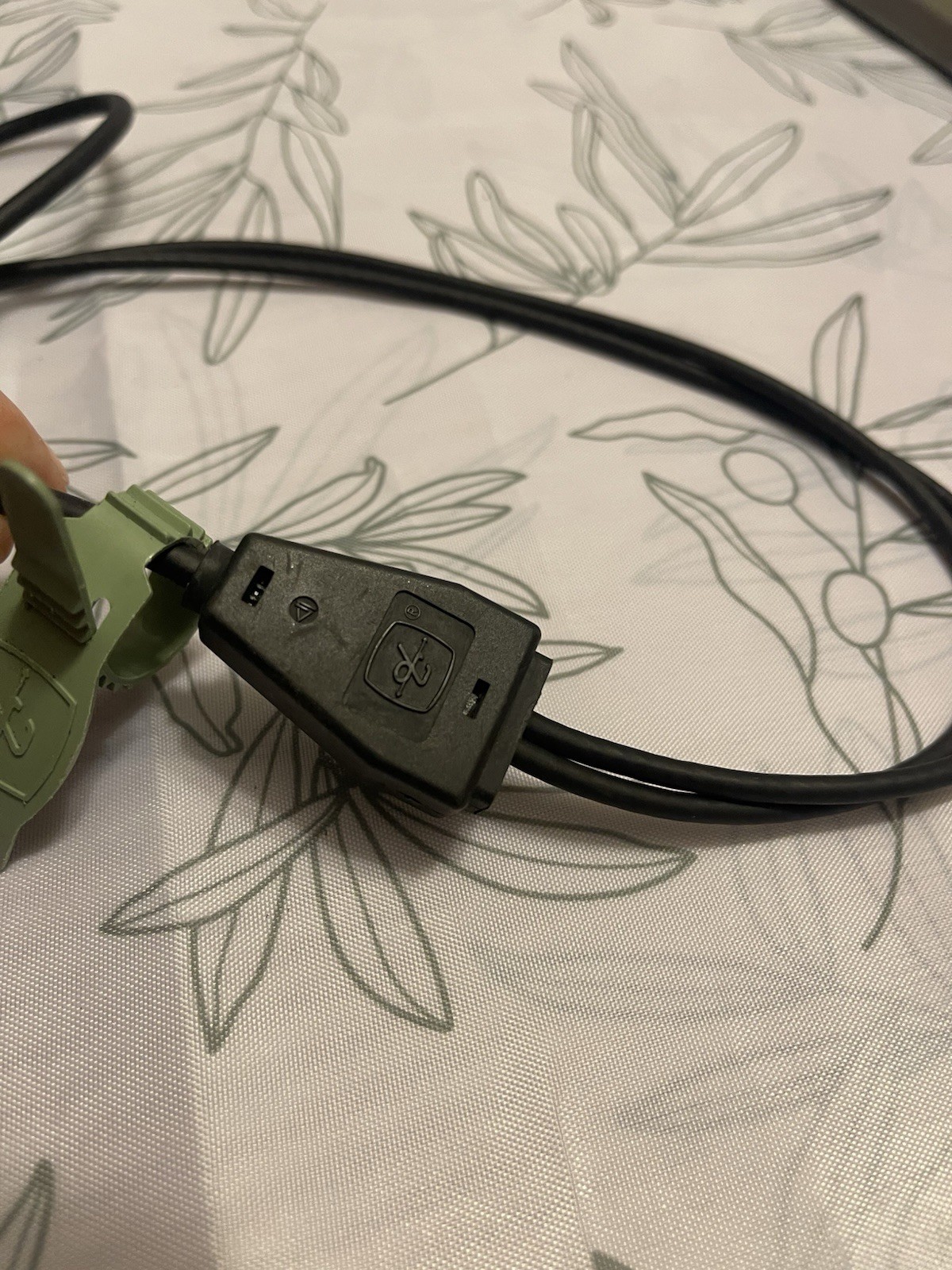 David Clark Noise Attenuating Aviation Headset/microphone. Model H10-20