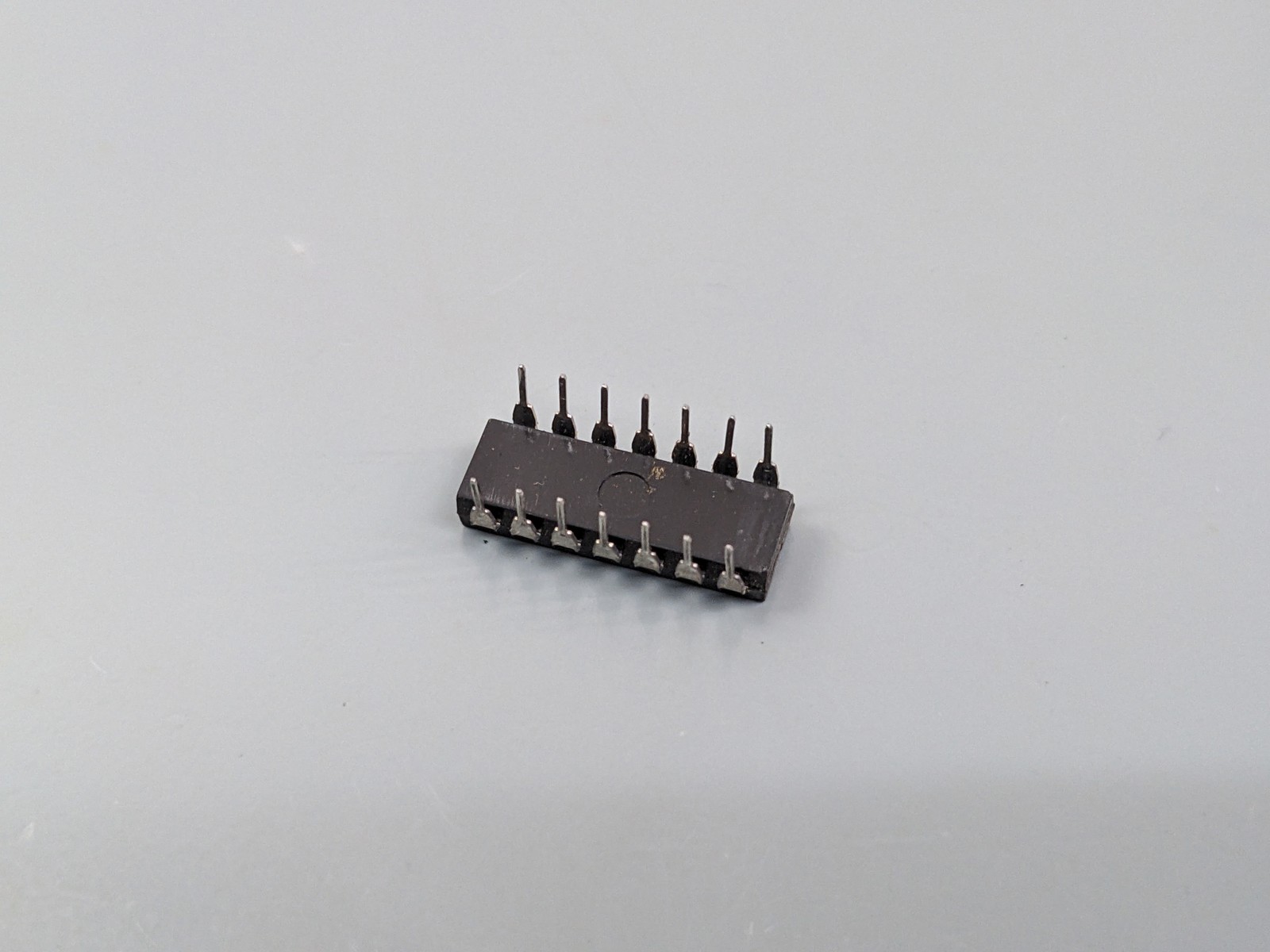 (2) CM4001 ICs Quad 2-Input NOR Gate, Solidev Semiconductors CM4001AE, NOS