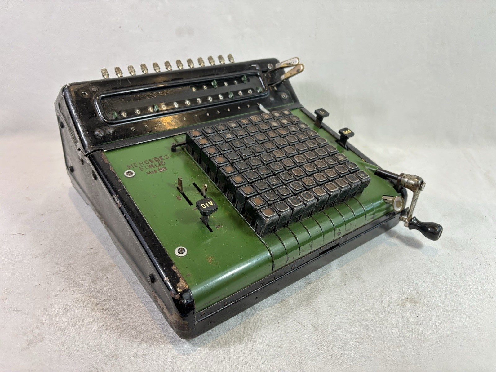 Vintage Mechanical Calculator MERCEDES-EUKLID Model 29 Works