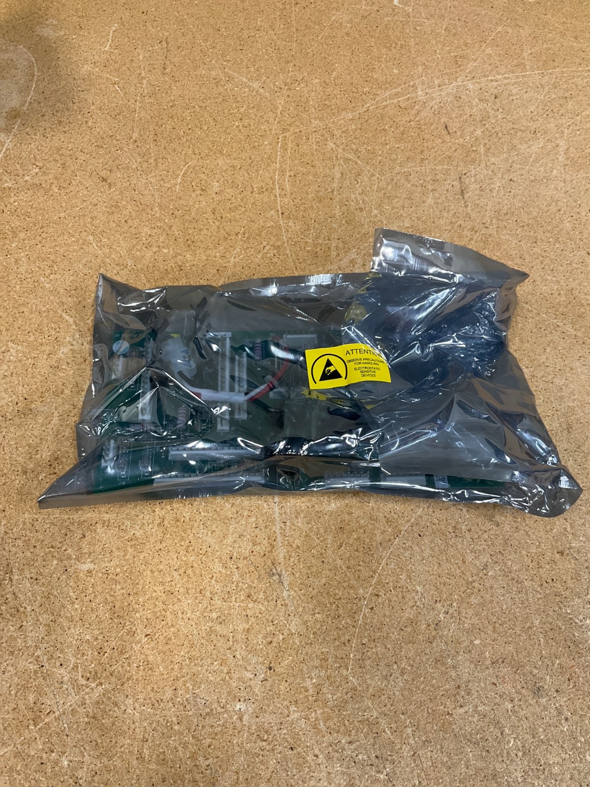EATON Control Circuit Board Model 101073821-001 New Sealed