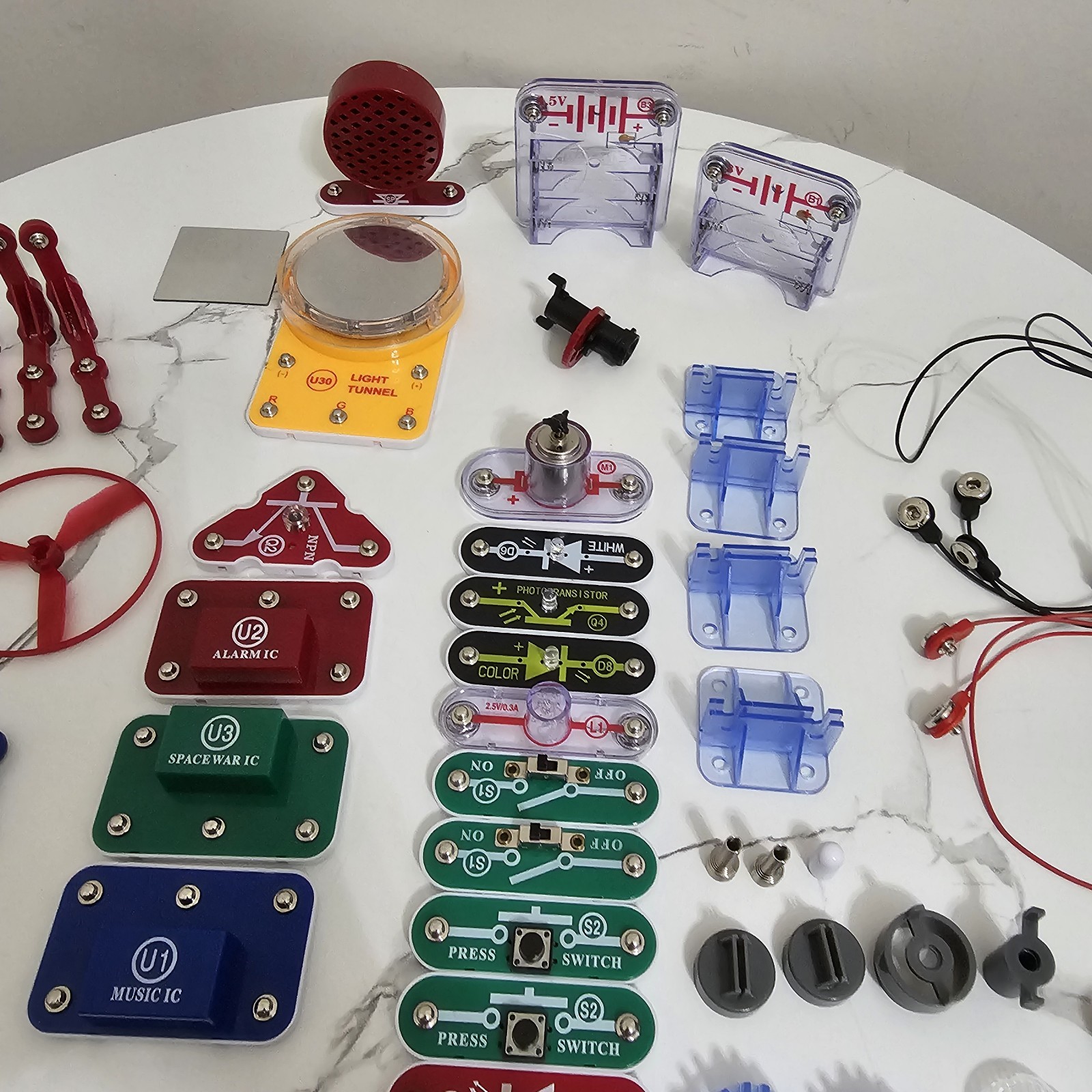 Elenco Snap Circuits Lot