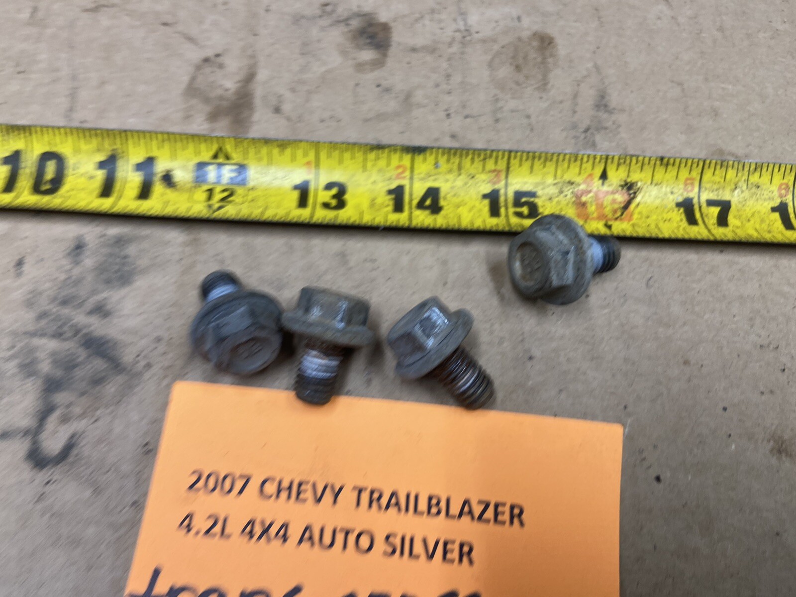 02-09 Trailblazer Transmission Cross Member Short Bolts Set Of 4