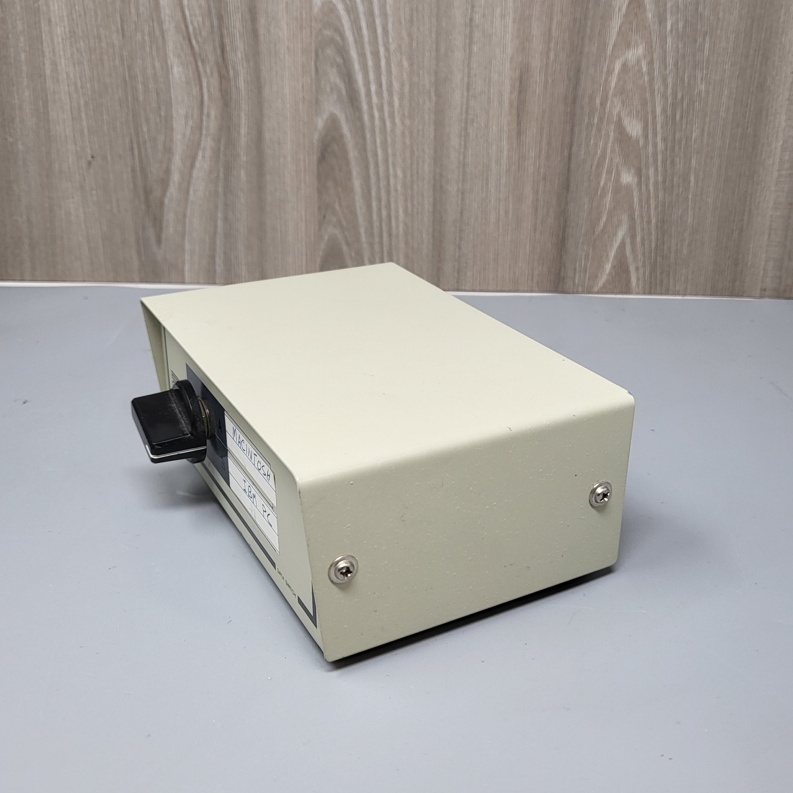 Vintage DB15 Data Switch Box A/B Manual Selector Mac IBM PC Serial Port