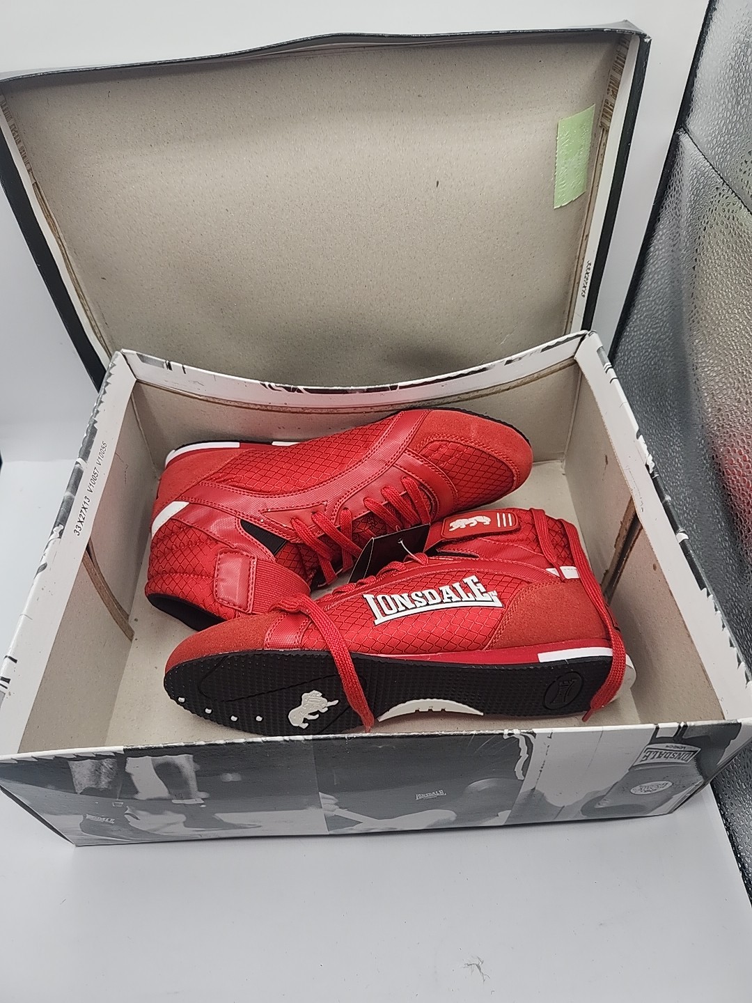 Lonsdale Swift Boot Boxing Shoes. Size 7. Red. New With Box