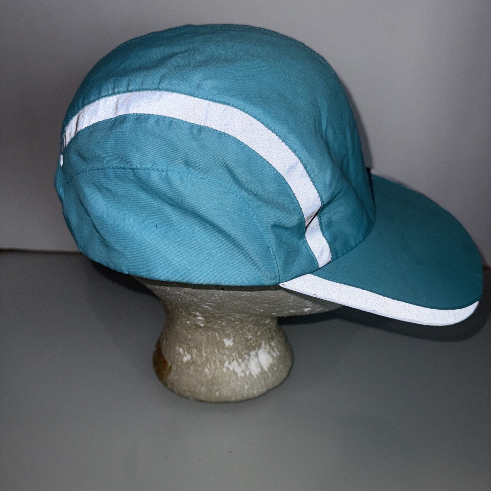 HIND Aqua Reflective Gray Runners Cap Hook Loop