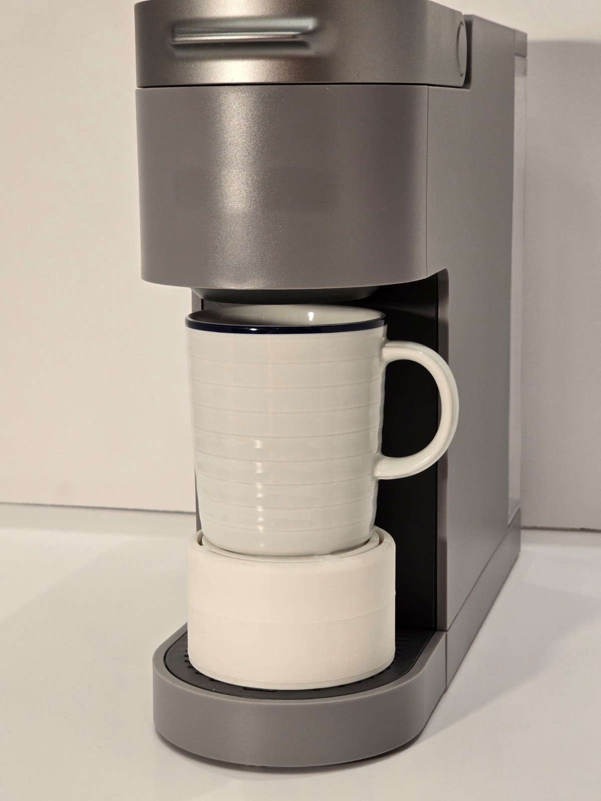 Elevate Anti-Splash Adjustable Cup Stand Accessory for K-Cup Coffee Makers White
