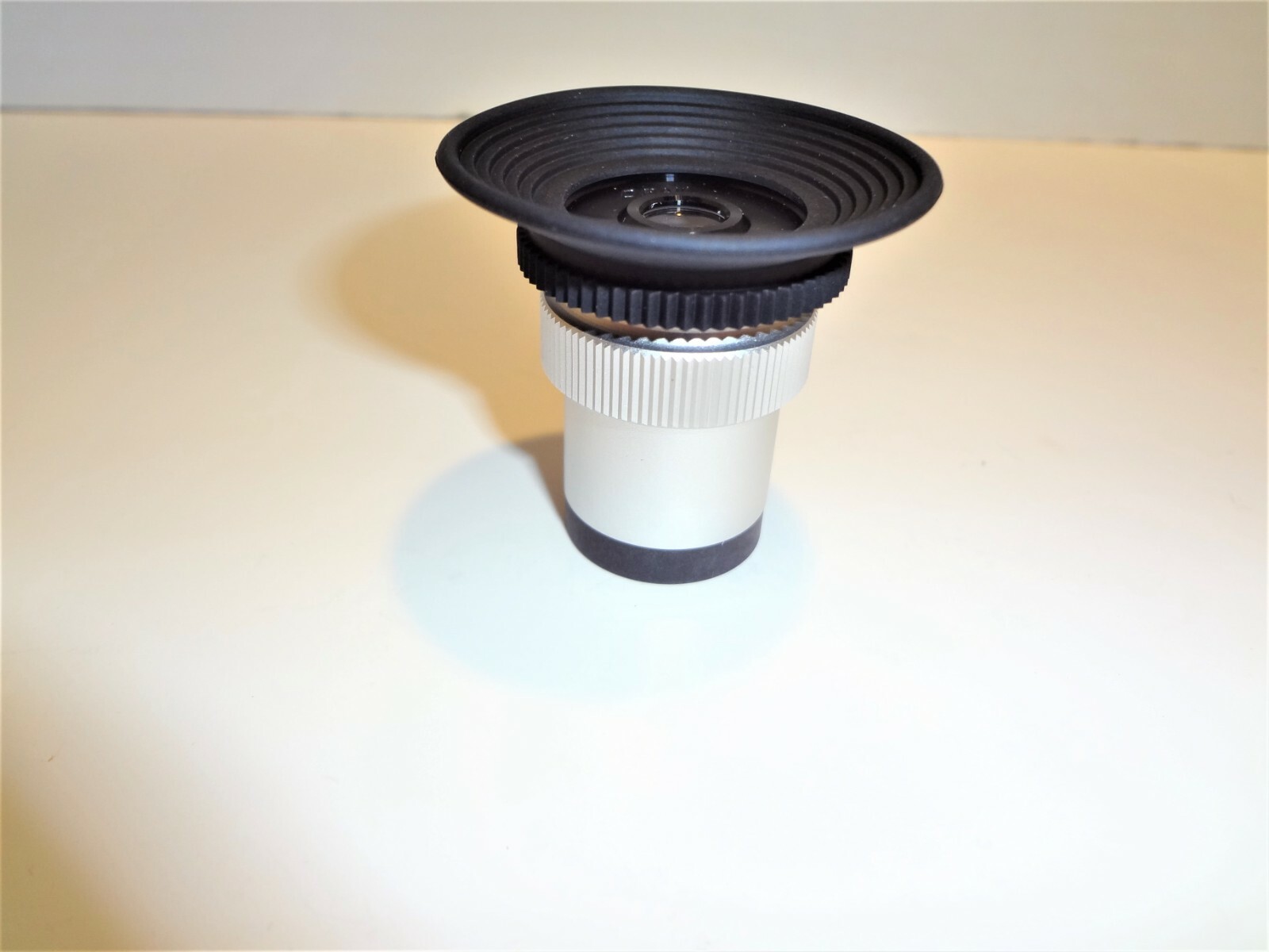 PEAK 10X EYEPIECE WITH RETICLE AND EYEGUARD **NEW OLD STOCK **