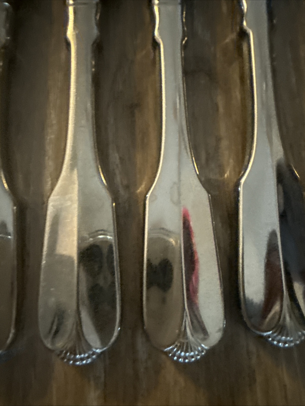 6 Dinner Knives Solid Serrated Oneida RIDGECREST Stainless 8 7/8"