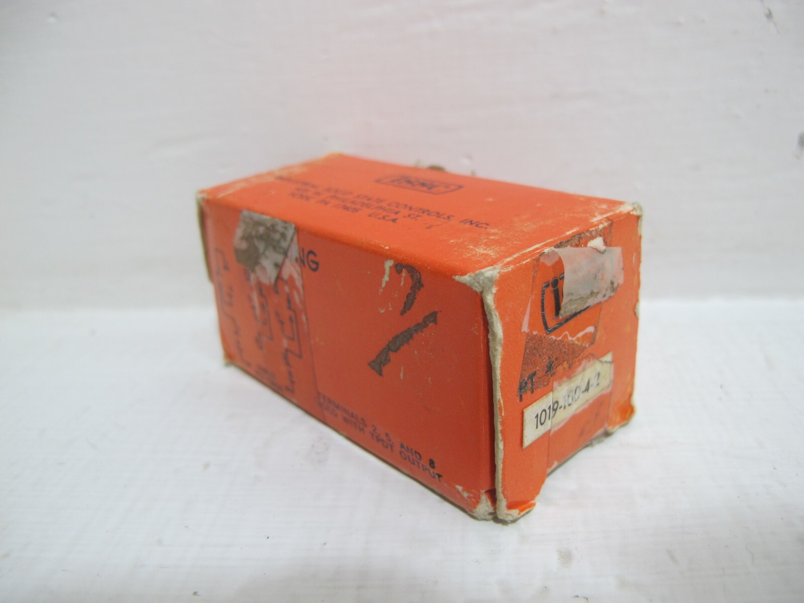 NEW ISSC 1019-100-4-2 Delay Relay Industrial Solid State Controls 101910042