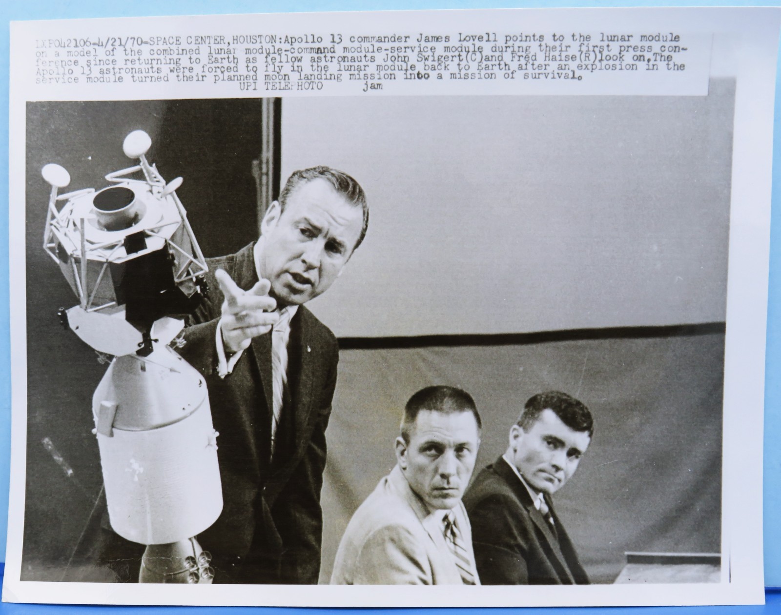 NASA press PHOTO vtg APOLLO 13 Astronaut James LOVELL United Press International