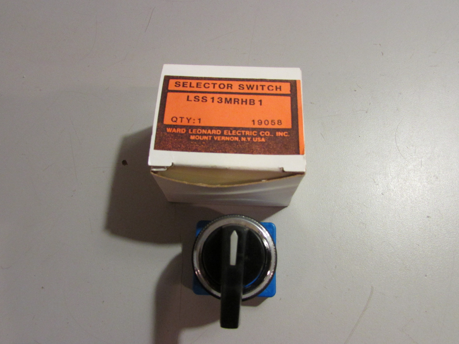 Ward Leonard Selector Switch LSS13MRHB1