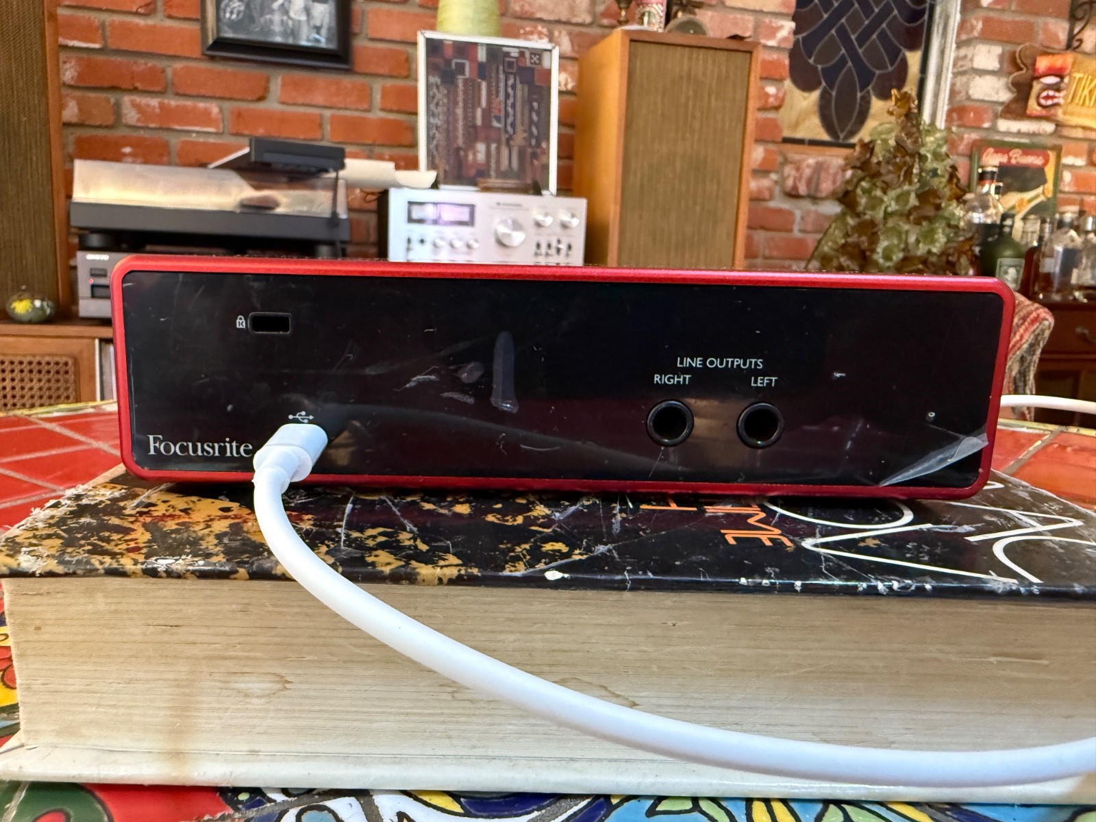 Focusrite Scarlett 2i2 3rd Gen. 2-Channel USB Audio Interface - MOSC0025