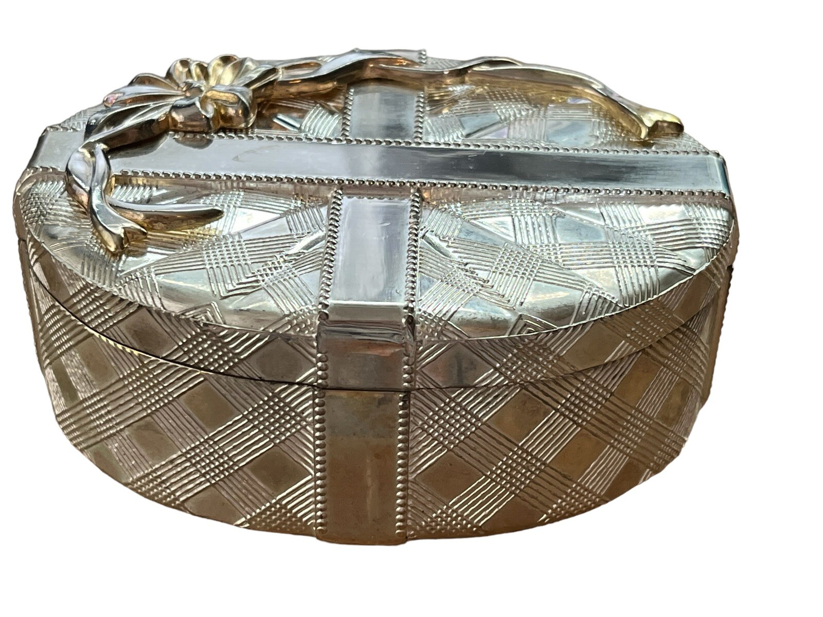 Godinger Silver Plated Two Tone Lined Oval Trinket Box
