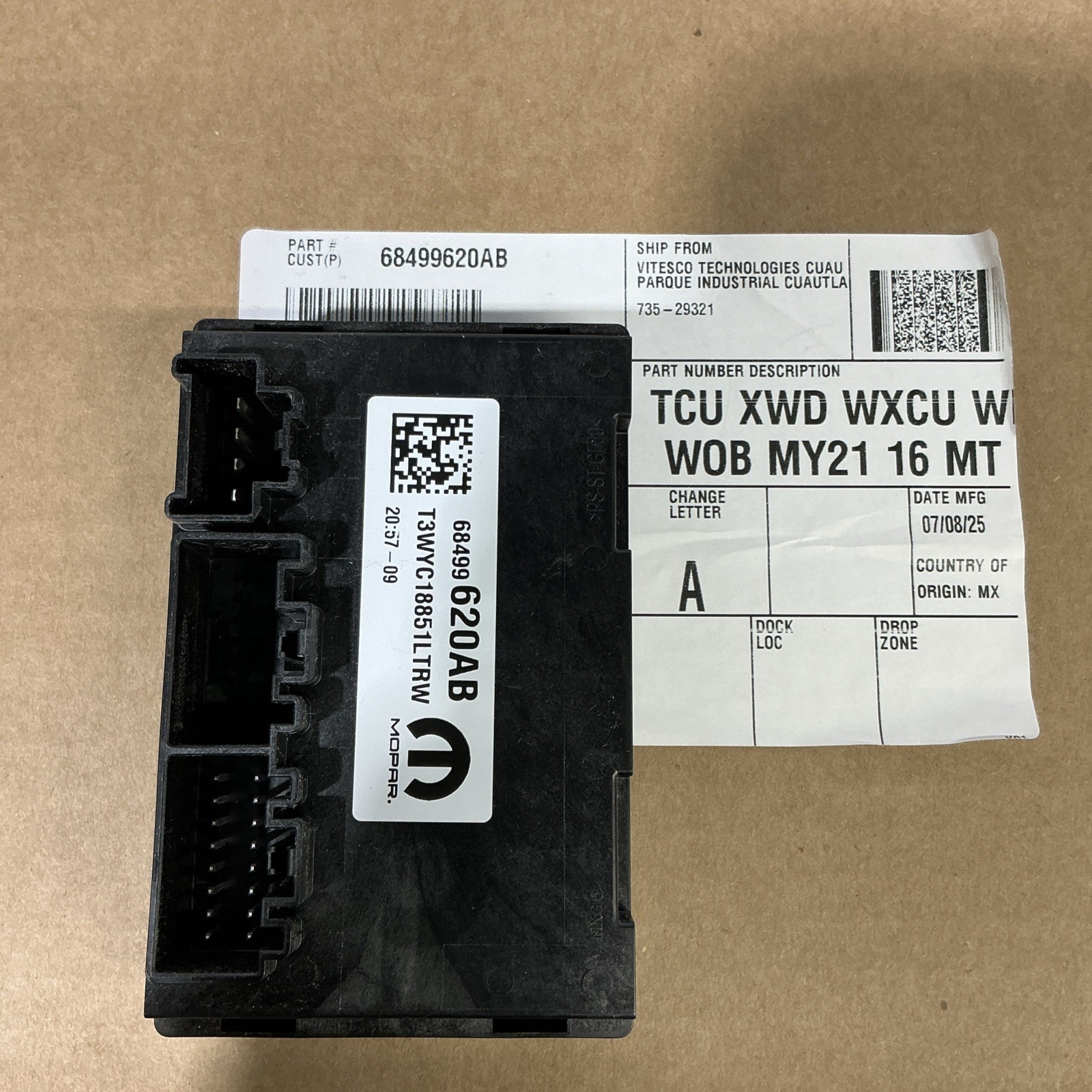 OEM MOPAR Jeep Grand Cherokee & DURANGO TRANSFER CASE CONTROL MODULE 68499620AB