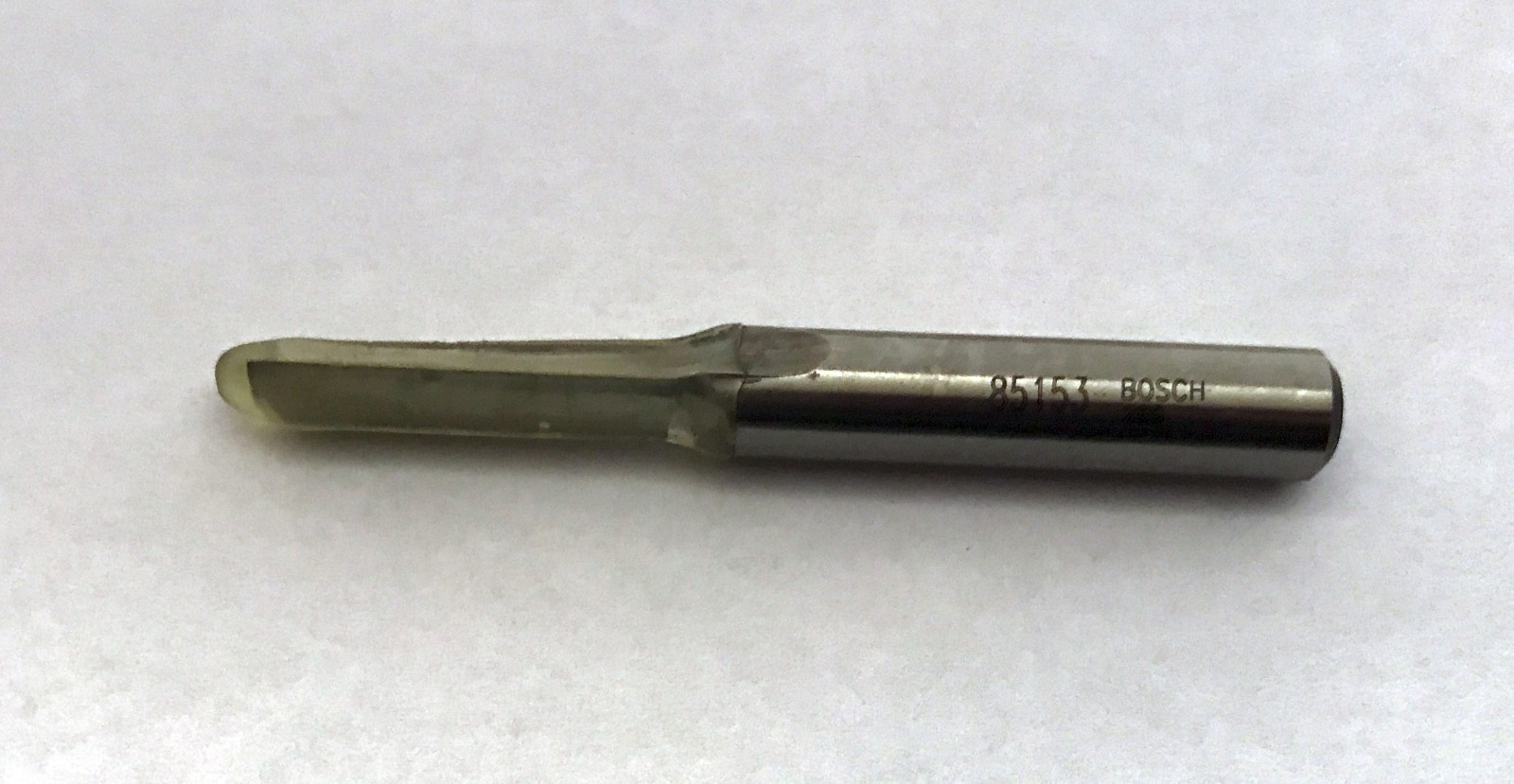 NEW BOSCH 3/16" STRAIGHT SINGLE FLUTE HIGH SPEED STEEL HSS ROUTER BIT 85153