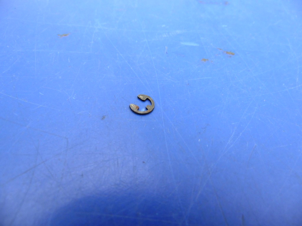 Kawasaki 92033-3507, OEM Snap Ring ,NEW,Lot of 1