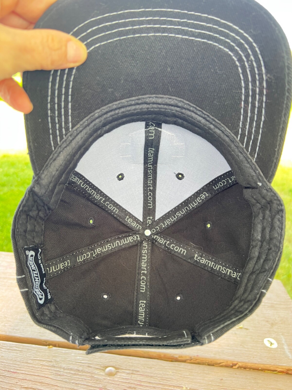 Team Run Smart Freight Liner Logo Black Hat Cap Hook Loop White Topstitch