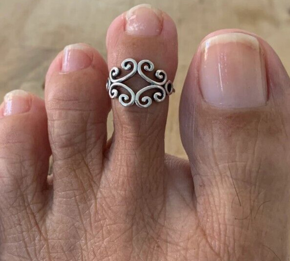 Gift For Womens Stylish Solid Metal Adjustable Toe Ring White Gold Plated Silver