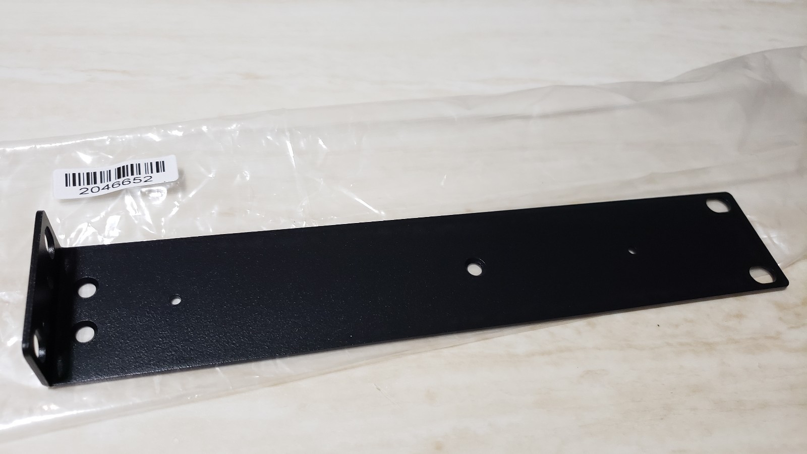 Crestron Modular Amplifier Rack Ear, Half Width 2046652