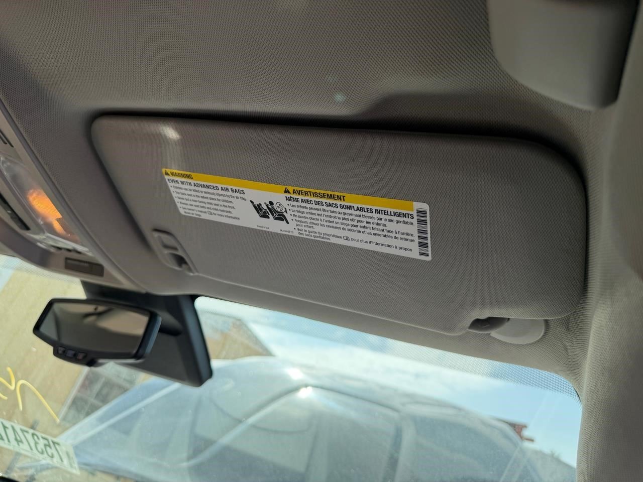 TERRAIN 2016 Antenna 104965845