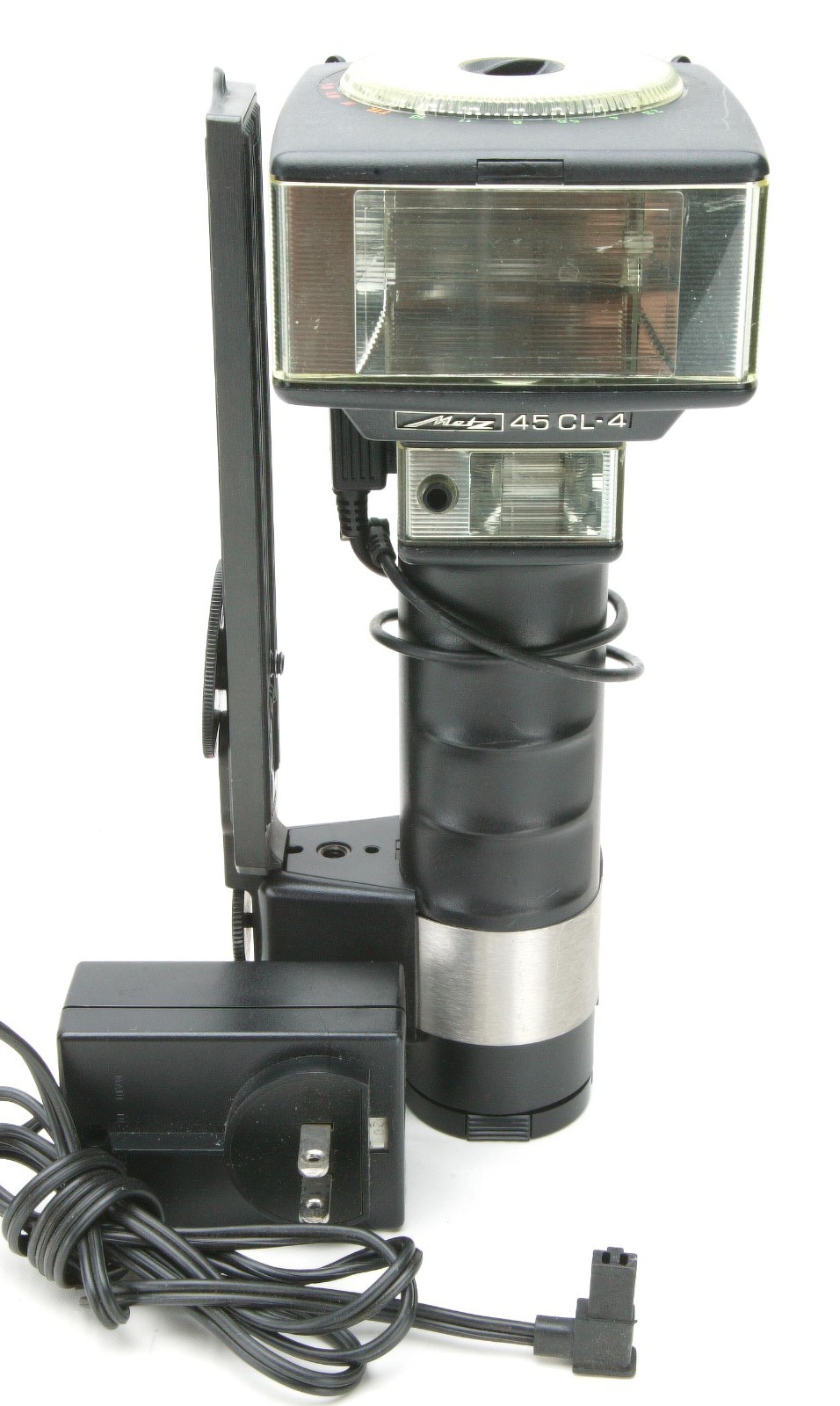 Metz 45 CL-4 TTL Flash With NiCd Battery, Charger, Sync Cord. Tested. READ & SEE