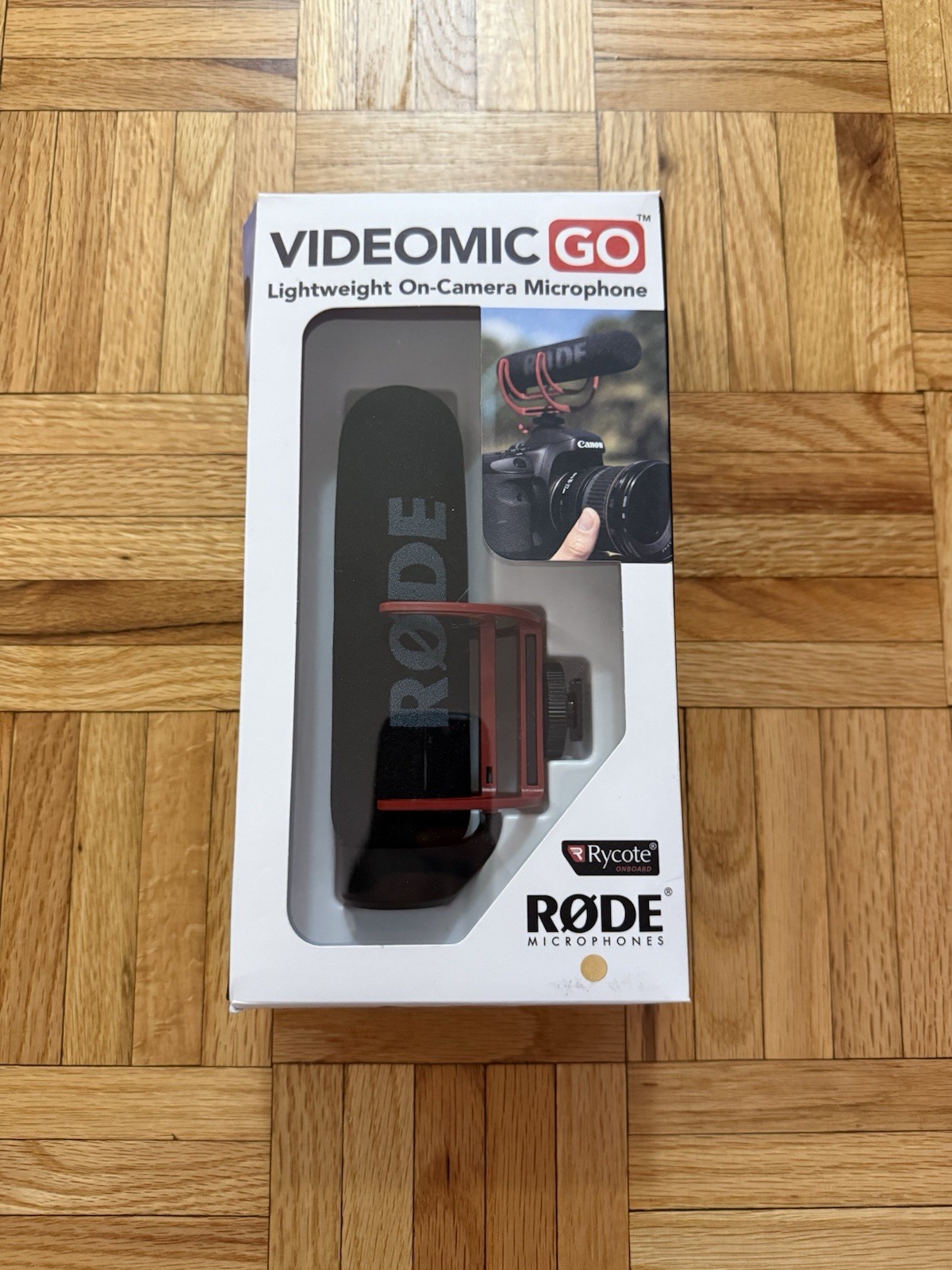 RØDE VideoMic GO Lightweight On-Camera Microphone w/ Rycote Shockmount – Boxed