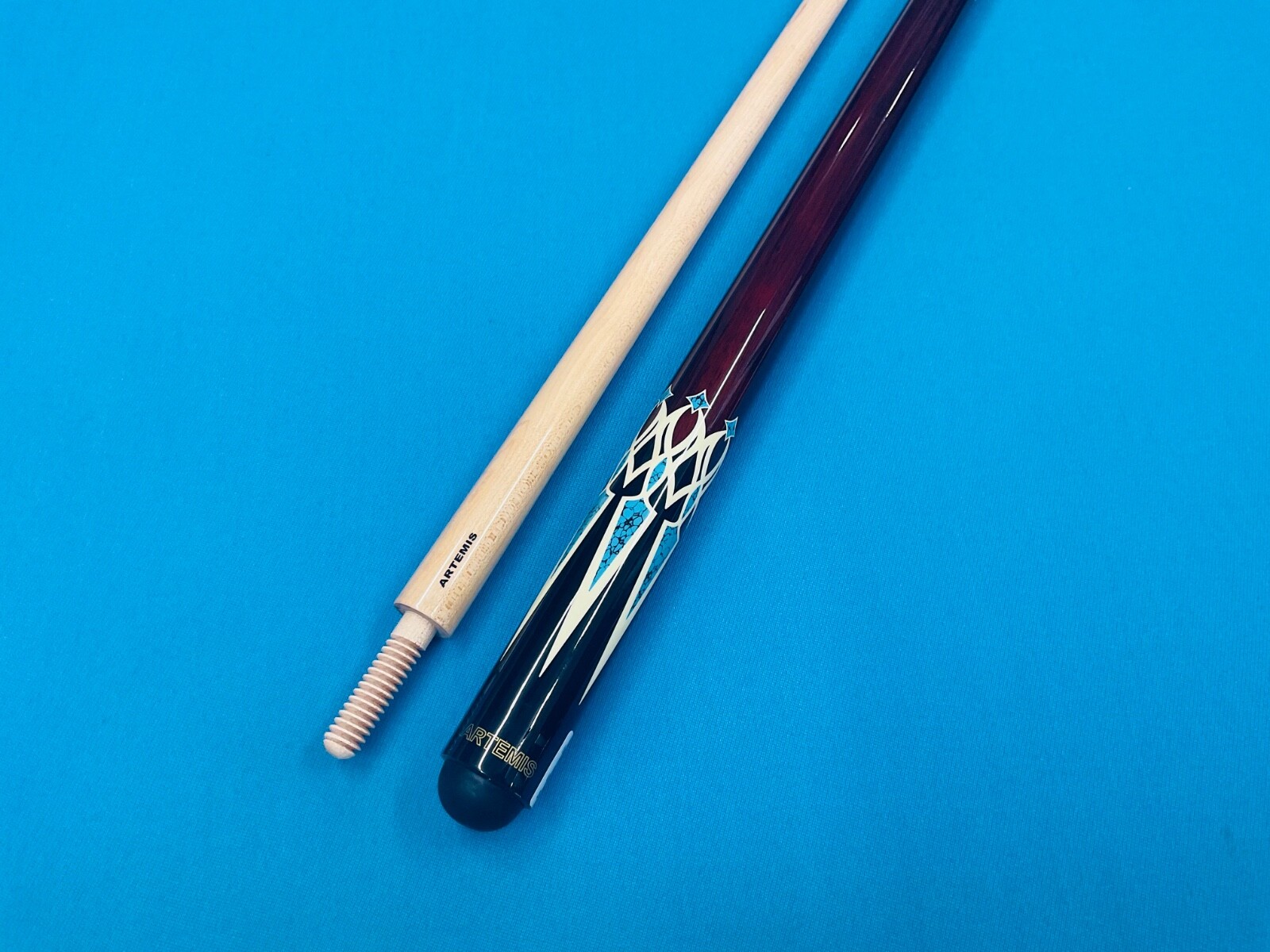 CAROM CUE ARTEMIS TO PLAY 3 CUSHION BILLIARDS * 16.5 oz. and 11 mm. TIP.