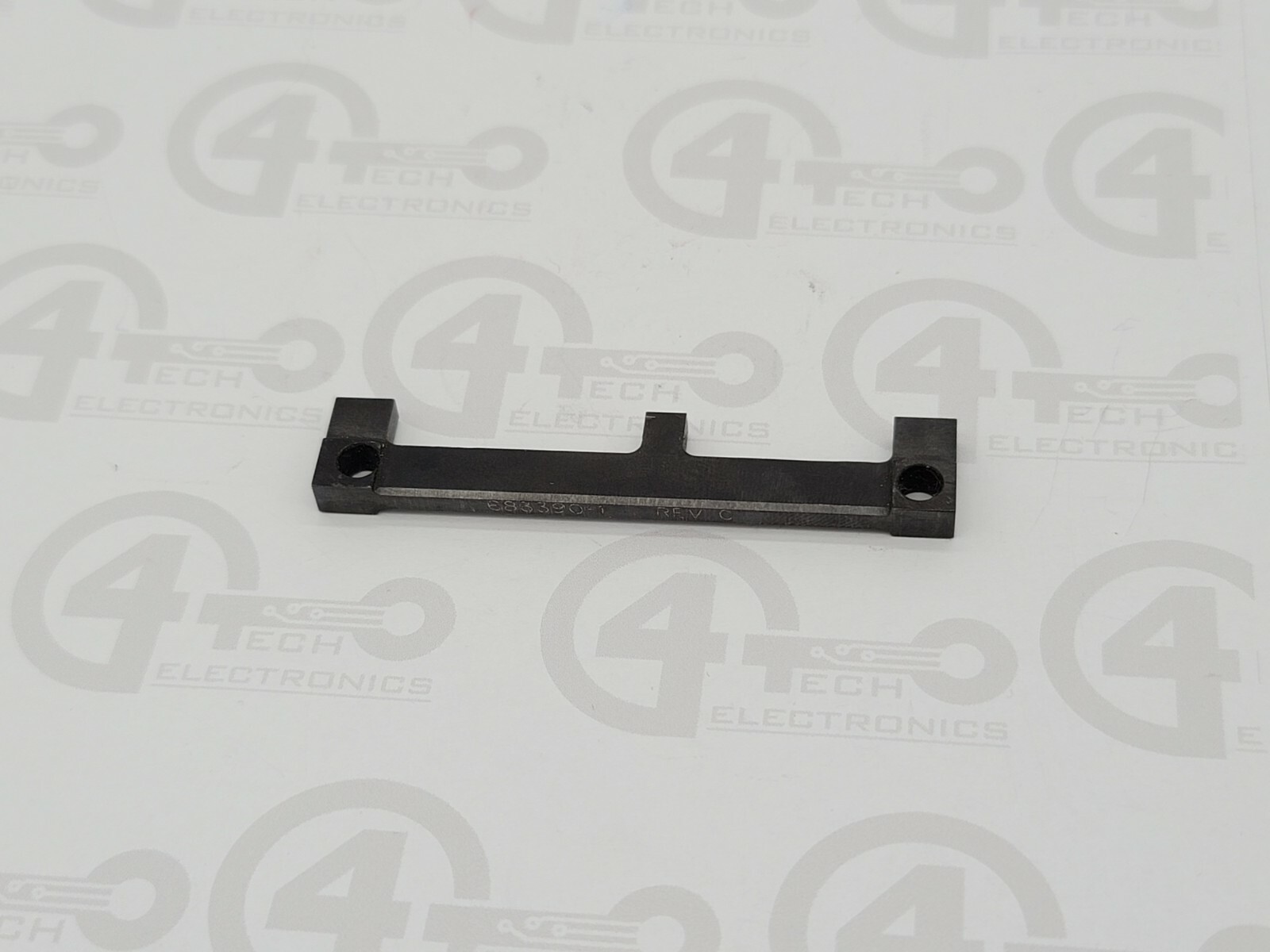 TE Connectivity Blade Shear 683390-1