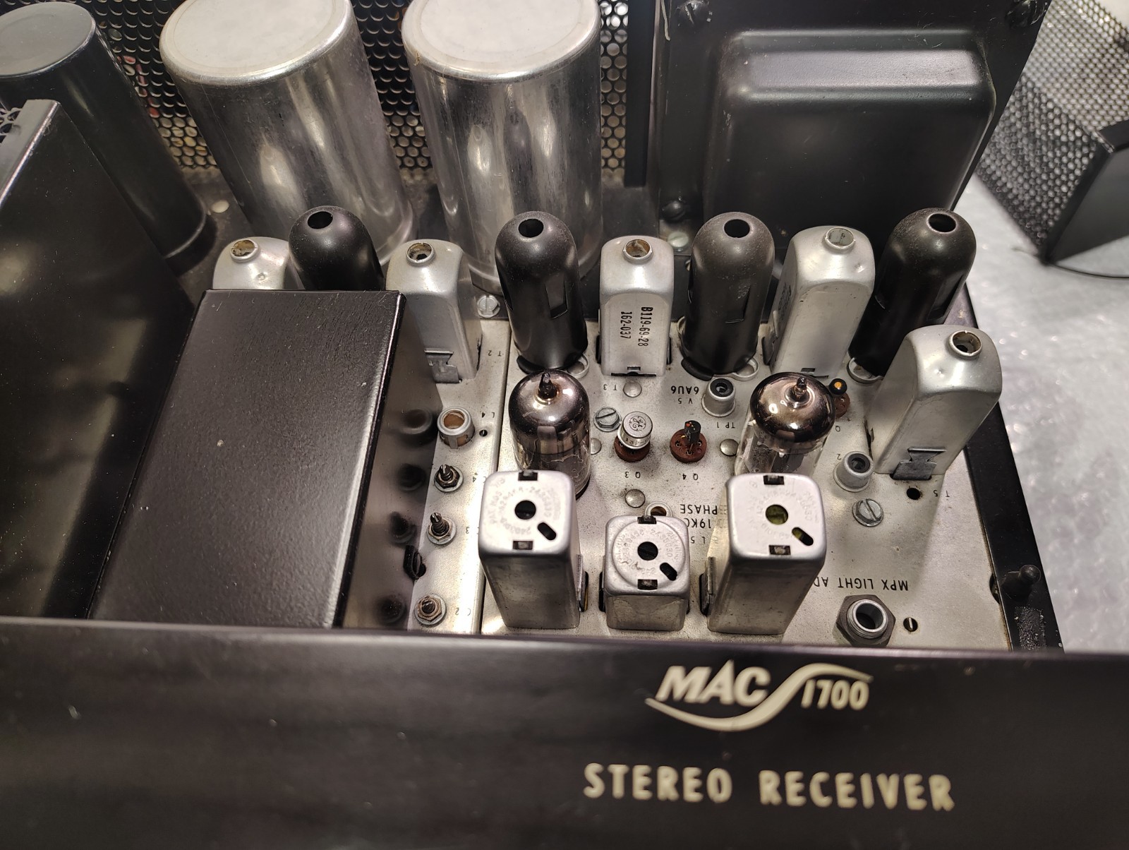 McIntosh MAC 1700 Receiver