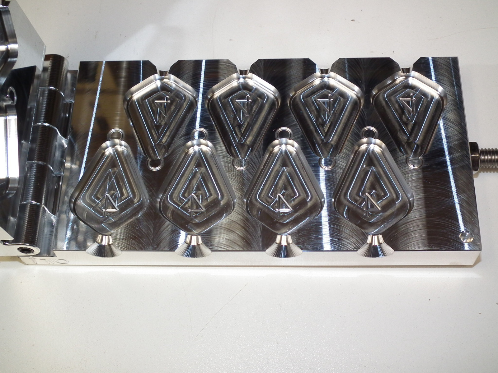 Saltwater No Roll Sinker mold 4oz CNC Production Aluminum Fishfinder USA