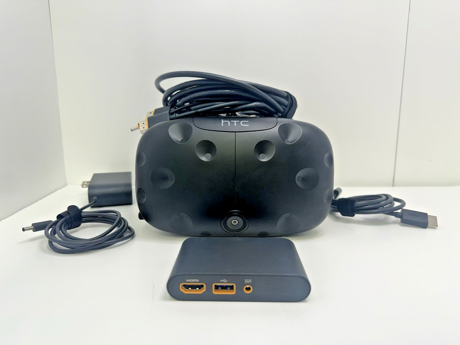 HTC Vive Virtual Reality Headset Only with Link Box and Cables