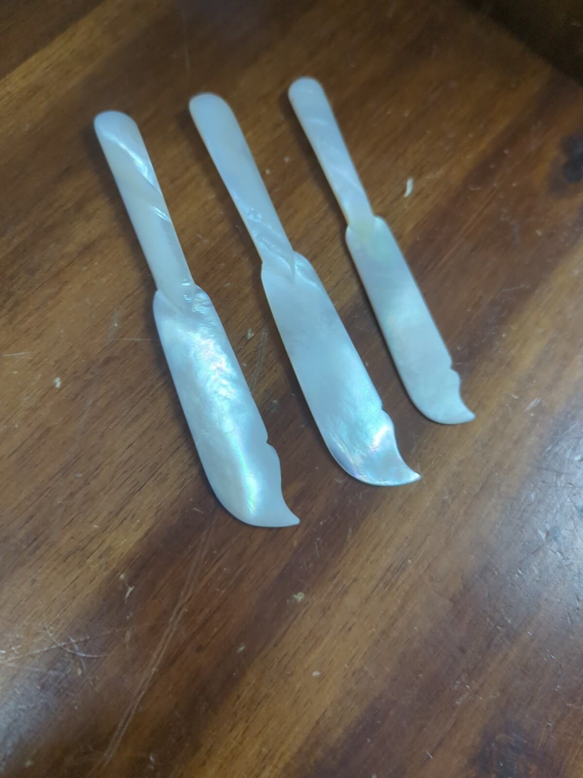 Vintage Mother Of Pearl Caviar Fish Knives Lot Of Three