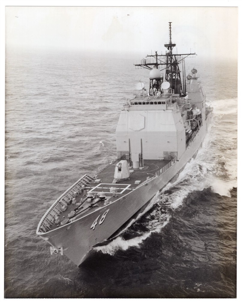 1983 Guided Missile Cruiser CG-48 USS Yorktown on Trials 8x10 Original Photo