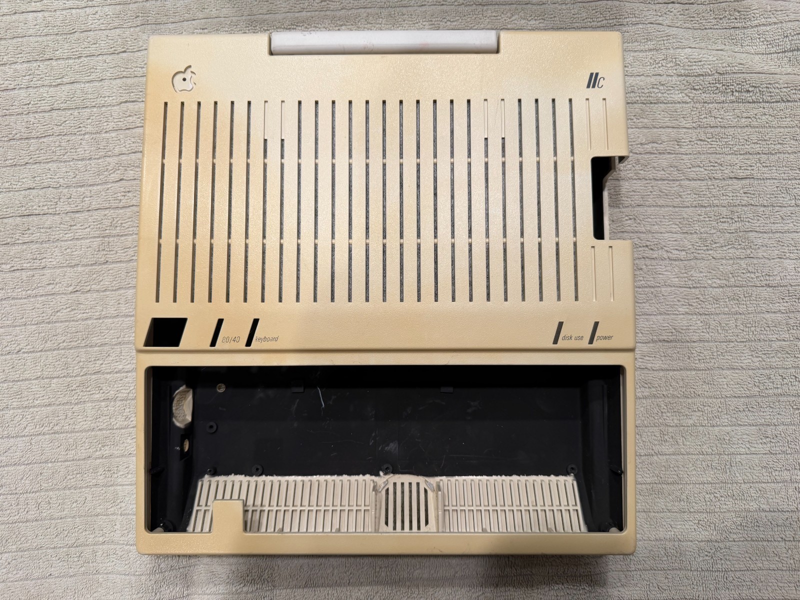 Apple IIc A2S4100 Plastic Shell only.