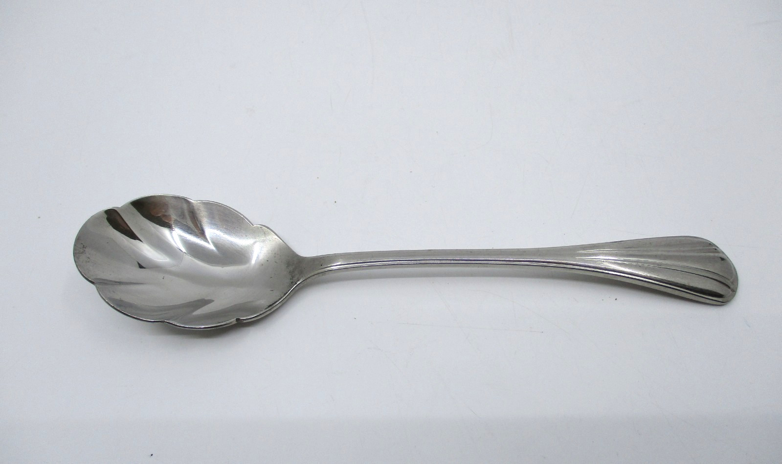 ONEIDA STAINLESS GRAND MANOR SUGAR SPOON - 6" 03H