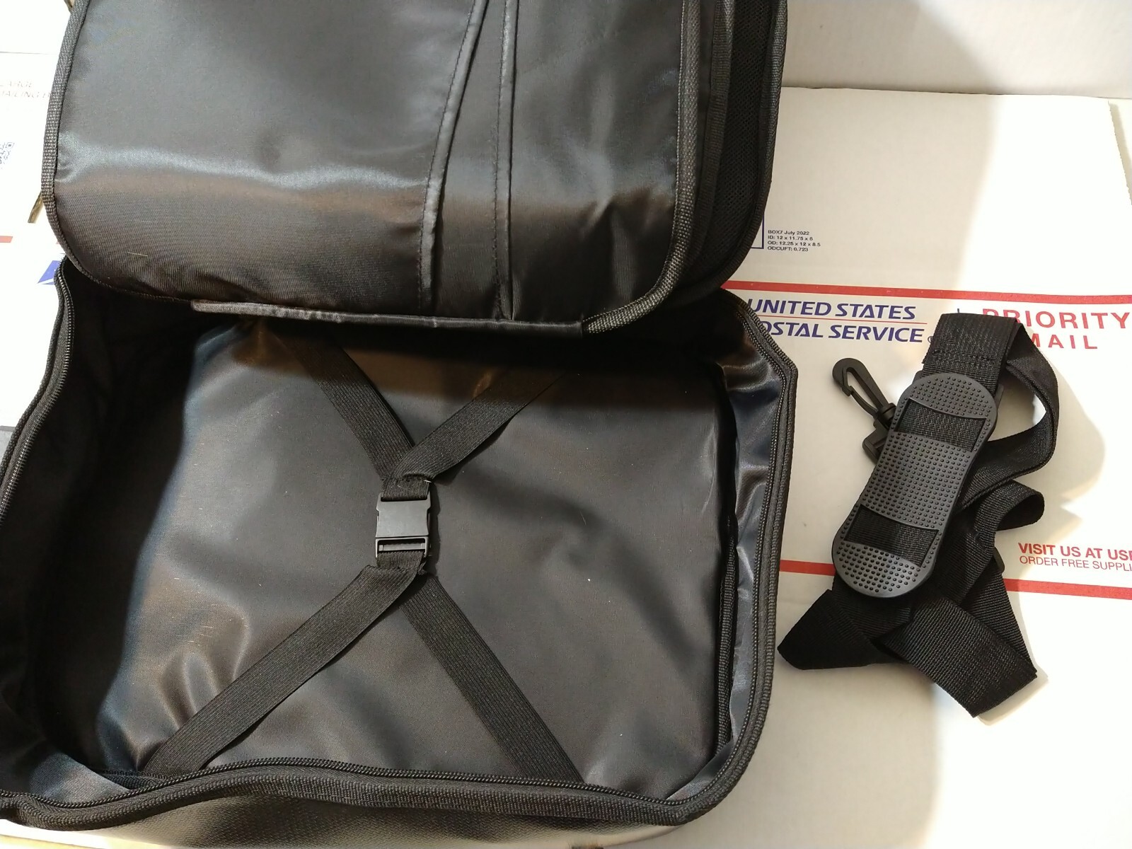 Safe Lock 2000℉ Fireproof File Organizer Bag 3-Layer File Storage Shoulder Strap