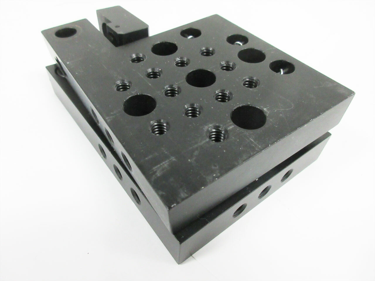 NEWPORT 36S TILT & ROTATION PLATFORM - MODIFIED NO MICROMETER