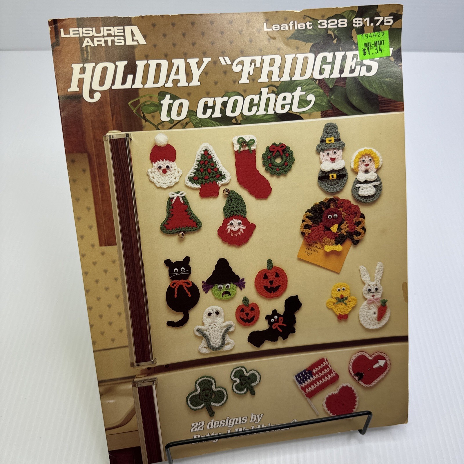 Holiday Fridgies to Crochet Patterns 1984 Leaflet Refrigerator Magnet Designs
