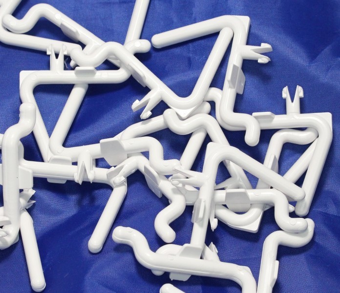 Plastic White L Style Peg Board Hook Kit 25 Pack Tool PEGBOARD NOT INCLUDED