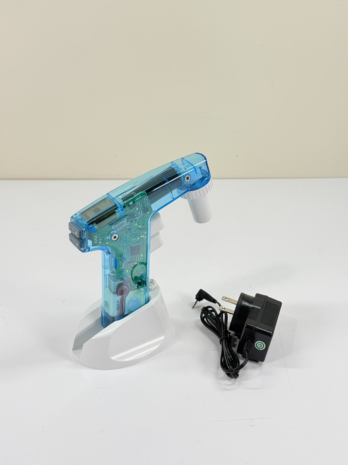 Thermo Scientific Pipet Filler S1 -Blue Serological Pipette w/ Charger w/Warran